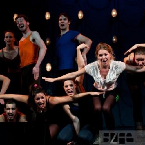 Lépésről lépésre a Chorus Line musical dalaival a Városmajorban! Lépésről lépésre a Chorus Line musical dalaival a Városmajorban!